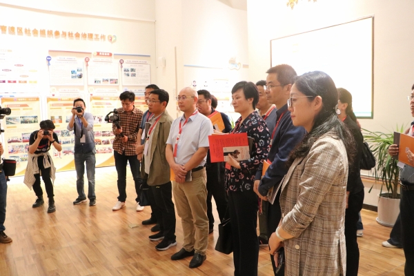 參觀昆明市官渡區(qū)社會組織孵化基地